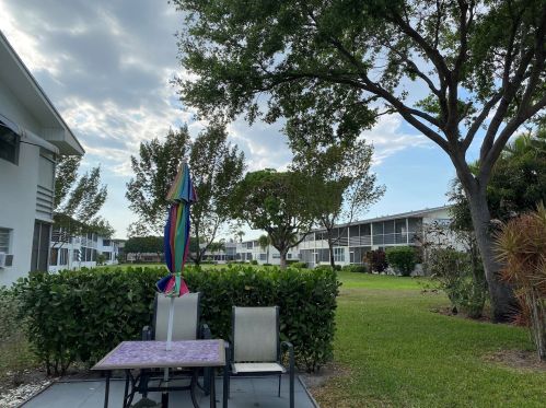 165 Camden G, West Palm Beach FL  33417-2023 exterior