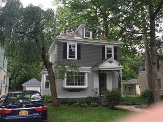 20 Washington Rd, Schenectady, NY 12302-2413