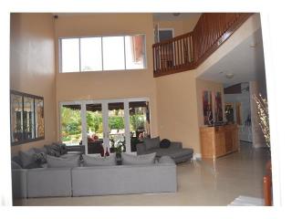 540 Cypress Pointe Dr, Hollywood FL  33027-1355 exterior