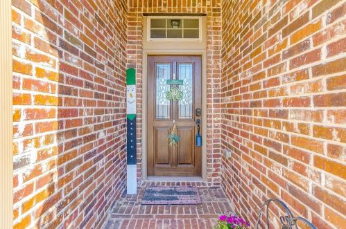 381 Coral Vine Ln, Burleson, TX 76028-2741