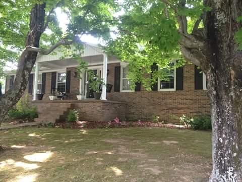 1607 Rocky Mound Rd, Westmoreland, TN 37186-2828