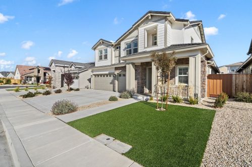 5050 Grapevine Ln, Oakley, CA