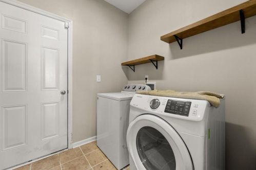 1226 Beck Dr, Mount Pleasant SC  29466-9379 exterior