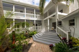 3661 Bougainvillea Rd, Miami, FL 33133-6504