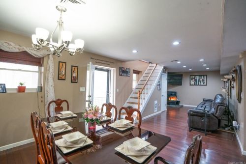 31 Brookside Ave, Tompkins Corners NY  10579-1306 exterior