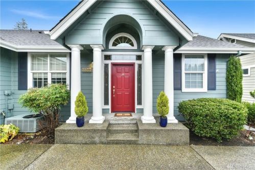 13249 Sunbreak Way, Redmond, WA 98053-5668