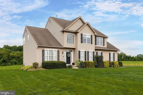 425 Tomlin Station Rd, Harrison Township, NJ 08062-9597