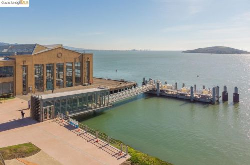 55 Bayside Ct, Richmond CA  94804-7443 exterior