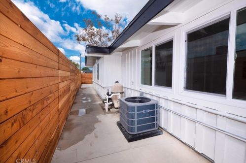 3316 Studebaker Rd, Long Beach CA  90808-4255 exterior