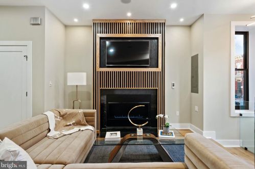 919 French St, Washington, DC 20001-4145