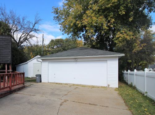 6700 Bottsford Ave, Milwaukee WI 53221-2128 exterior