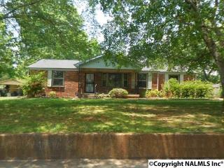 4311 Lakeview Dr, Huntsville AL  35810-2249 exterior