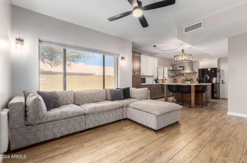 4210 Siesta Ln, Glendale AZ  85308-7504 exterior