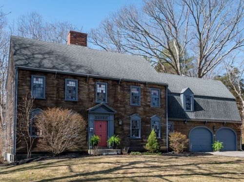 35 Lantern Ln, Cohasset, MA 02025-1911