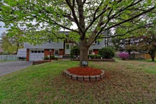 16 Criswood Dr, Albany, NY 12205-1829