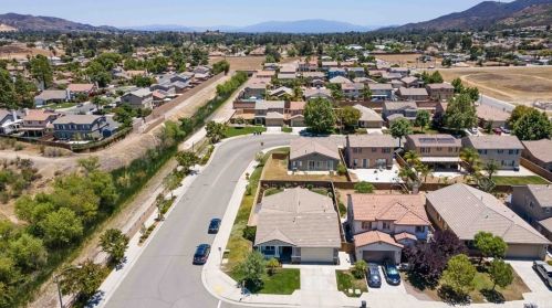 32600 San Clemente, Lake Elsinore CA  92530-0477 exterior