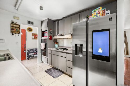 138 Royal Oak Dr, San Diego, CA 92114-7412