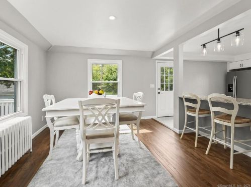 80 Circle Dr, Litchfield CT  06750-1710 exterior