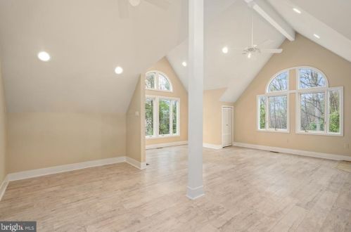 11103 Glade Dr, Herndon VA 20191-4707 exterior