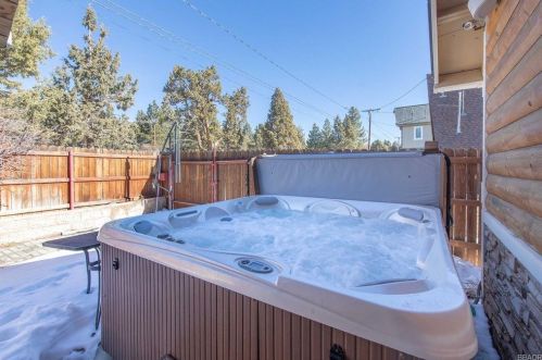 1123 Mountain View Blvd, Big Bear City, CA
