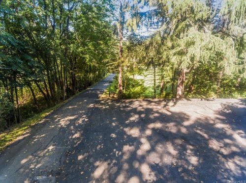 188 Bellvale Lakes Rd, Warwick NY  10990-3454 exterior