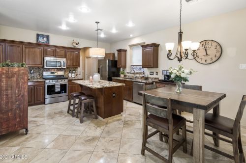 42531 Chisholm Dr, Maricopa, AZ 85138-1669