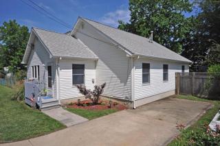 111 Center Ave, Leonardo, NJ 07737-1113