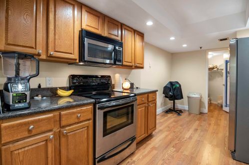 1915 Lavers Cir, Delray Beach, FL 33444-7800