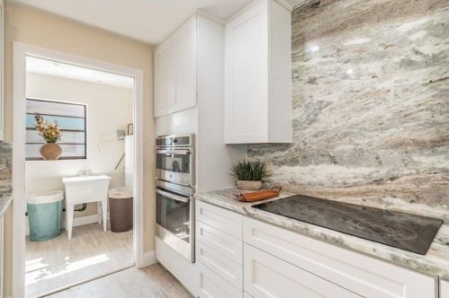 3955 Floramar Ter, New Port Richey FL 34652-3118 exterior