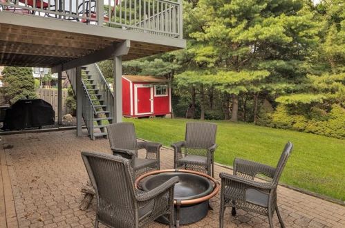 277 Lynn Ann Dr, New Kensington, PA 15068-8336
