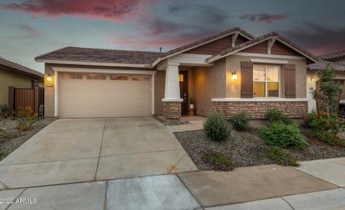 1529 Carmen St, Phoenix, AZ 85041-9522