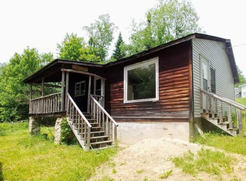 65 Blanche Rd, Lyon Mountain, NY 12955-2500