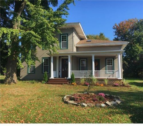90 Main St, Castile, NY 14427-9604