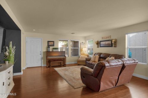 1308 Loback Ln, Gilbert, AZ 85296-8266