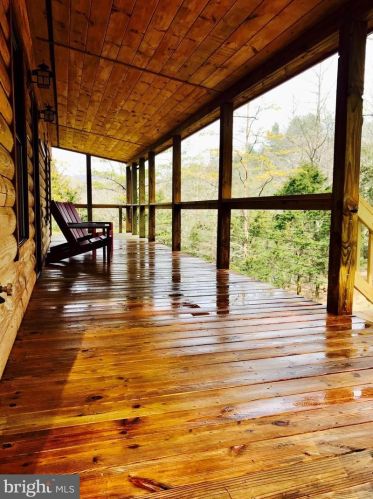 170 Wildlife Dr, Lost City WV  26810-8425 exterior