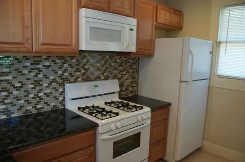 403 35th St, Austin TX  78705-1614 exterior