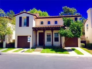 28138 Cabrillo Ln, Santa Clarita, CA 91354-4902