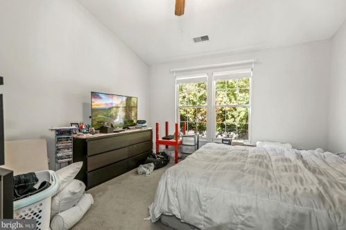 12810 Silvia Loop, Woodbridge VA  22192-5091 exterior