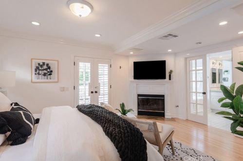 593 26th St, Manhattan Beach CA  90266-2208 exterior