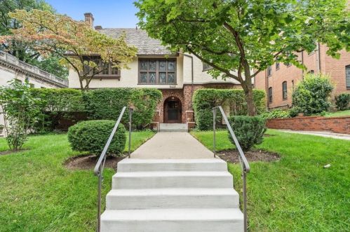 213 Tennyson Ave, Pittsburgh, PA 15213-1415