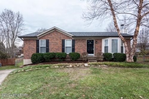 4203 Seagrape Rd, Louisville, KY 40299-4085