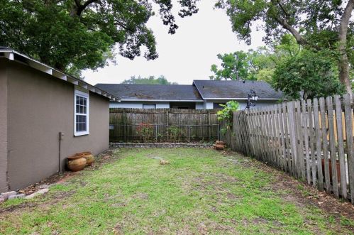 738 Edgewater Dr, Orlando FL 32804-6890 exterior