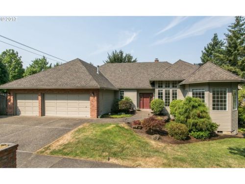 22000 Hedges Dr, Tualatin, OR 97062-8922