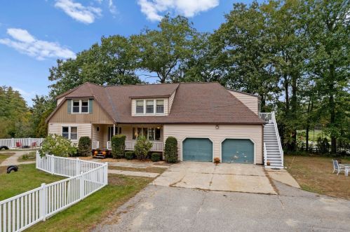 103 Durham Rd, Dover NH  03820-4363 exterior