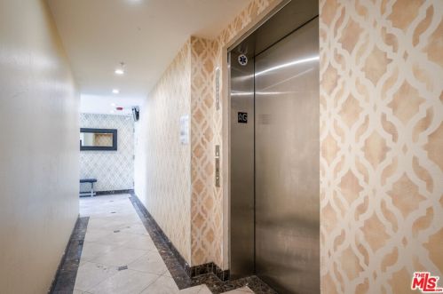 4742 Sepulveda, Van Nuys CA 91402-4344 exterior