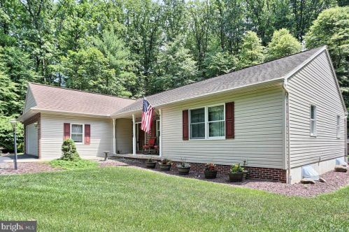 2030 Church Rd, Hummelstown, PA 17036-9796