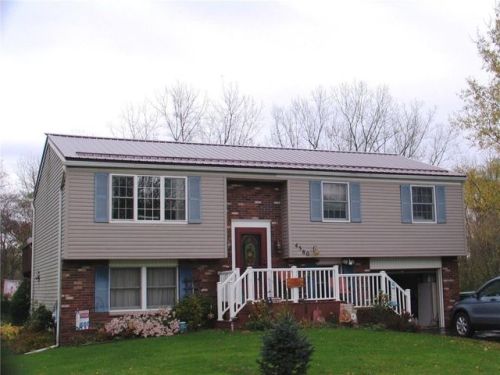 4580 Daniel Dr, Marion, NY 14505-9303