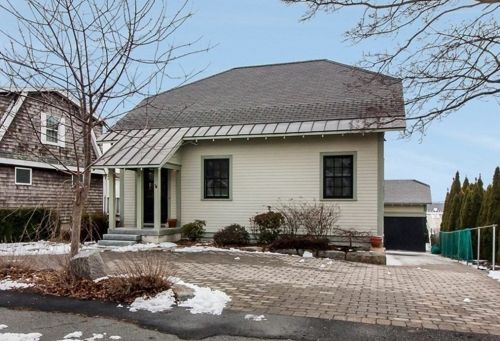 16 Bay View Ave, Nahant, MA 01908-1506