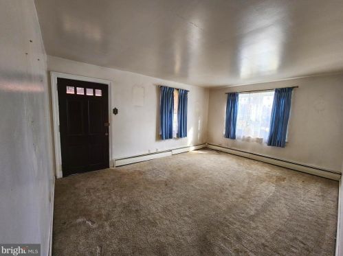 3706 Humpton Rd, Downingtown PA  19335-2126 exterior