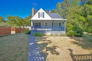 2741 Northlake Way, Bremerton, WA 98312-8815